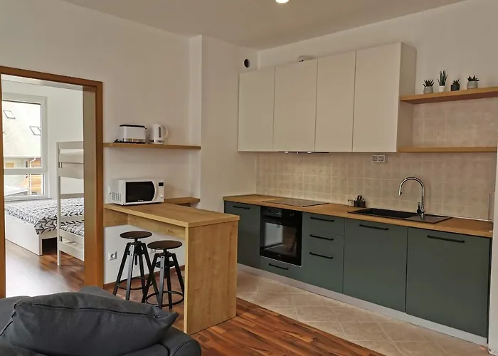 Apartma Valan شقة *