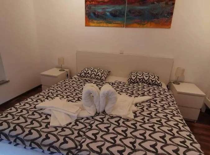 Apartma Valan *